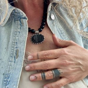 schwarzer Turmalin (Schörl) & Onyx für Schutz und Kraft