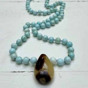 Drachenei, innere Stärke & gutes Bauchgefühl mit Howlith & Amethyst