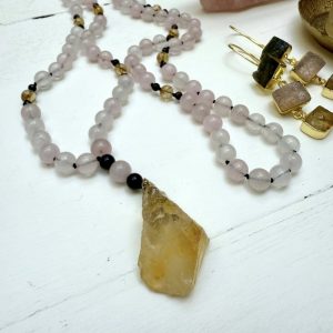 Stimmungsaufhellerin über dein 3. Chakra